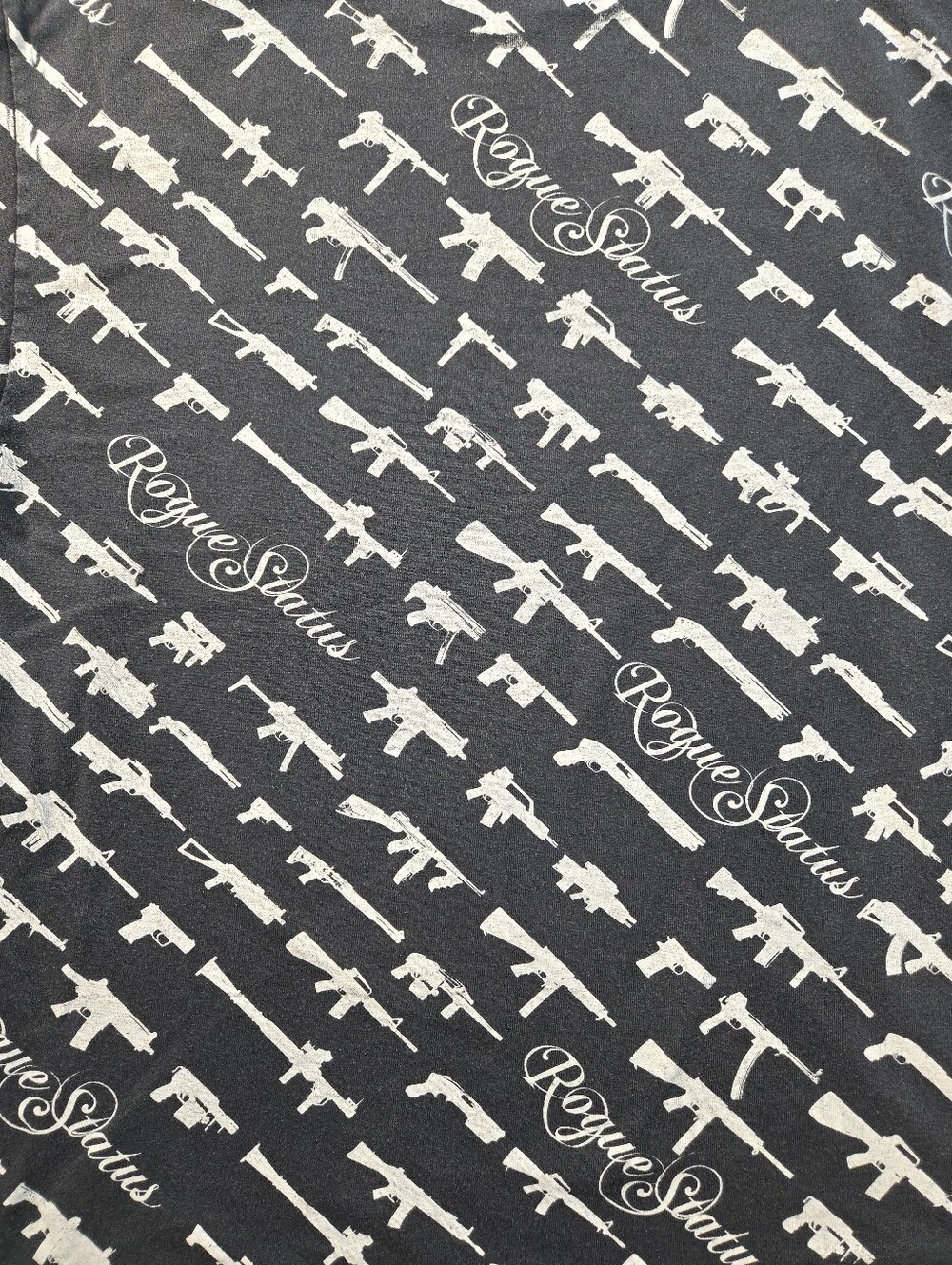 Rogue Status All Over Gun Print T-Shirt Black Men's Medium Vintage Streetwear - Picture 4 of 10
